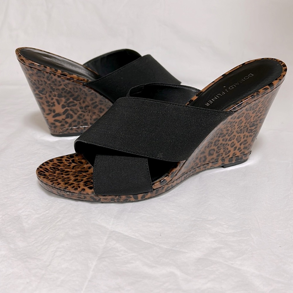 High heeled slide in animal print